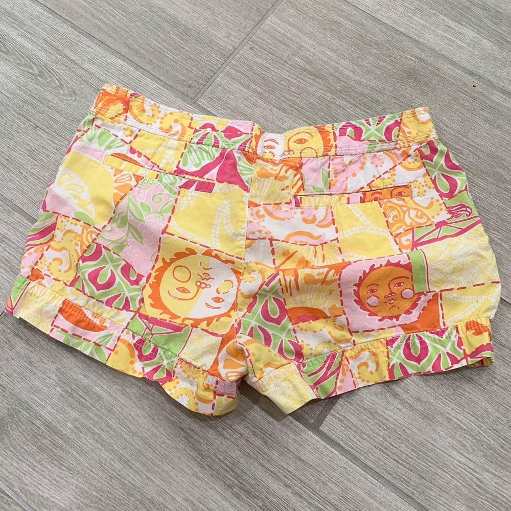 Lilly Pulitzer happiest hour shorts - Picture 7 of 7